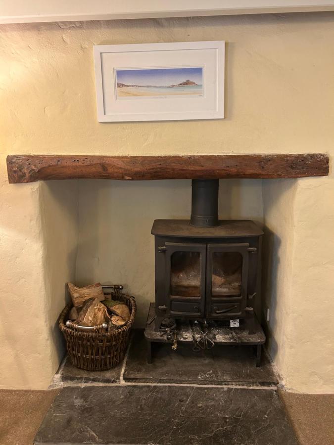 Meadowside Cottage, Characterful Grade 2 Listed Cottage Near To Wadebridge And Padstow Exteriör bild